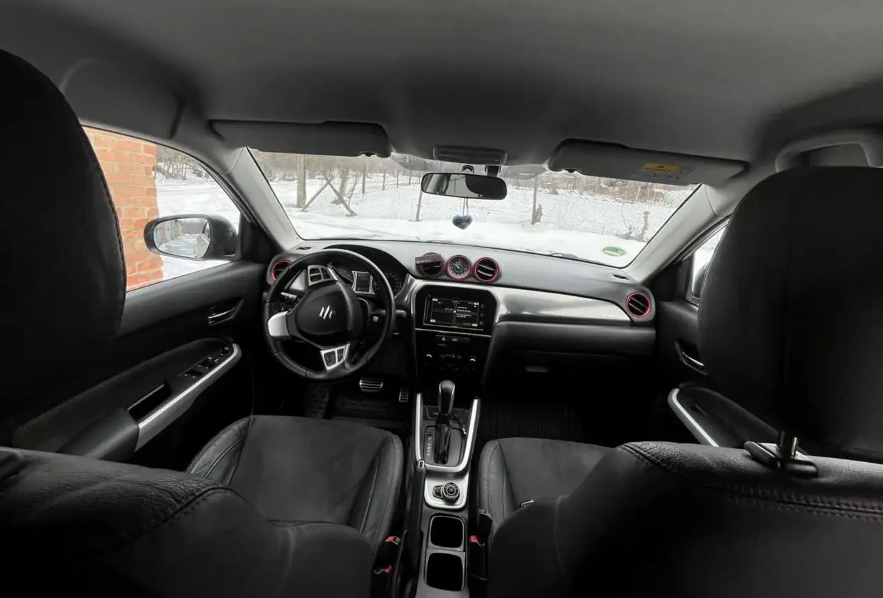 Продажа Suzuki Vitara 2017 года, 1.4 автомат, полный привод - Авто в Вологда