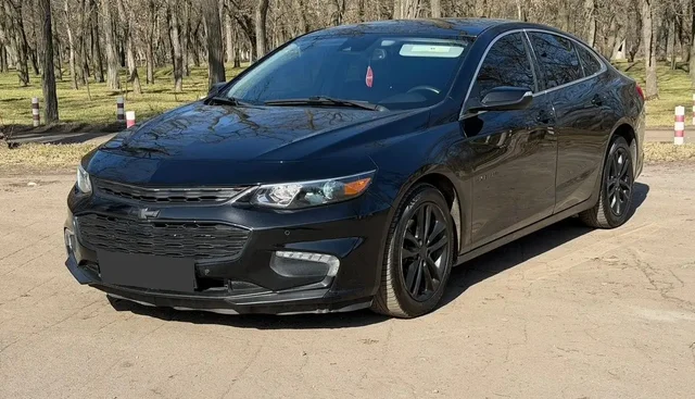 Chevrolet Malibu 2018, черный металлик, 81 000 км - Авто в Вологда