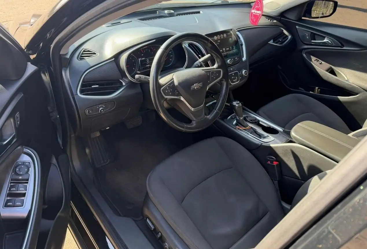 Chevrolet Malibu 2018, черный металлик, 81 000 км - Легковые автомобили (Авто) в Вологда