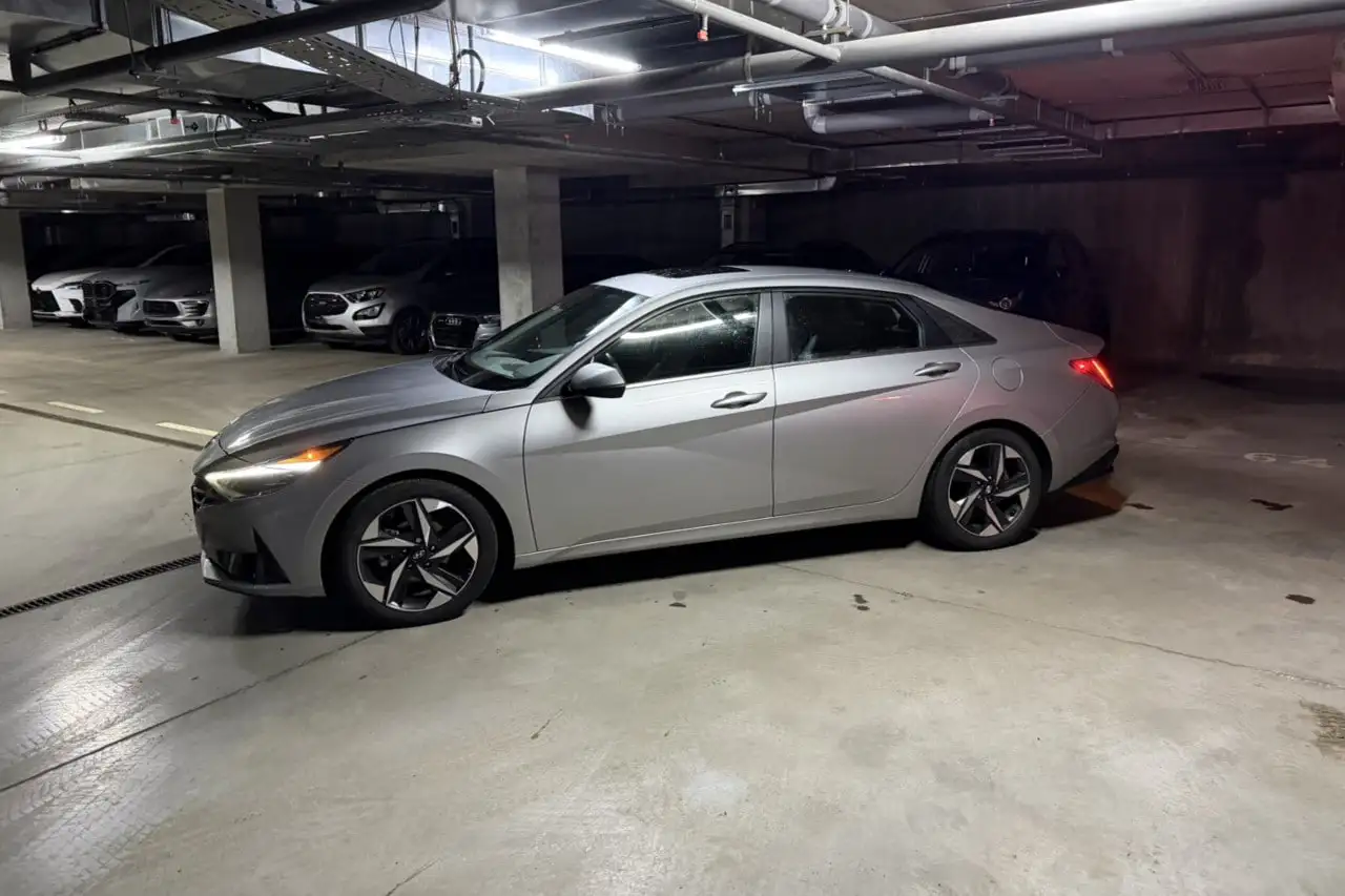 Продам Hyundai Elantra 2021 - Легковые автомобили (Авто) в Вологда