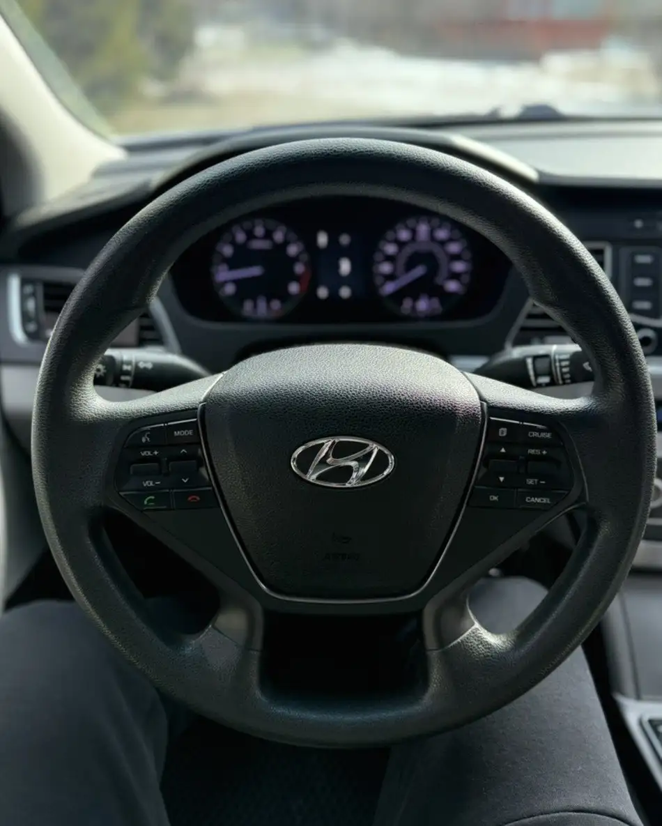 Продажа Hyundai Sonata 2015 года в Вологде - Легковые автомобили (Авто) в Вологда