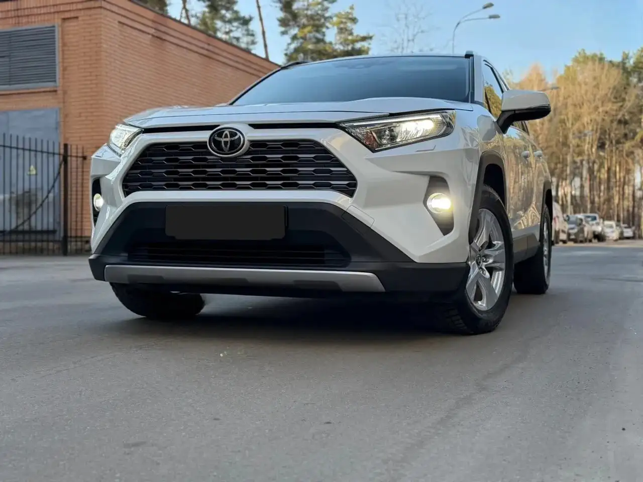 Продажа Toyota RAV4 2021 года - Легковые автомобили (Авто) в Вологда