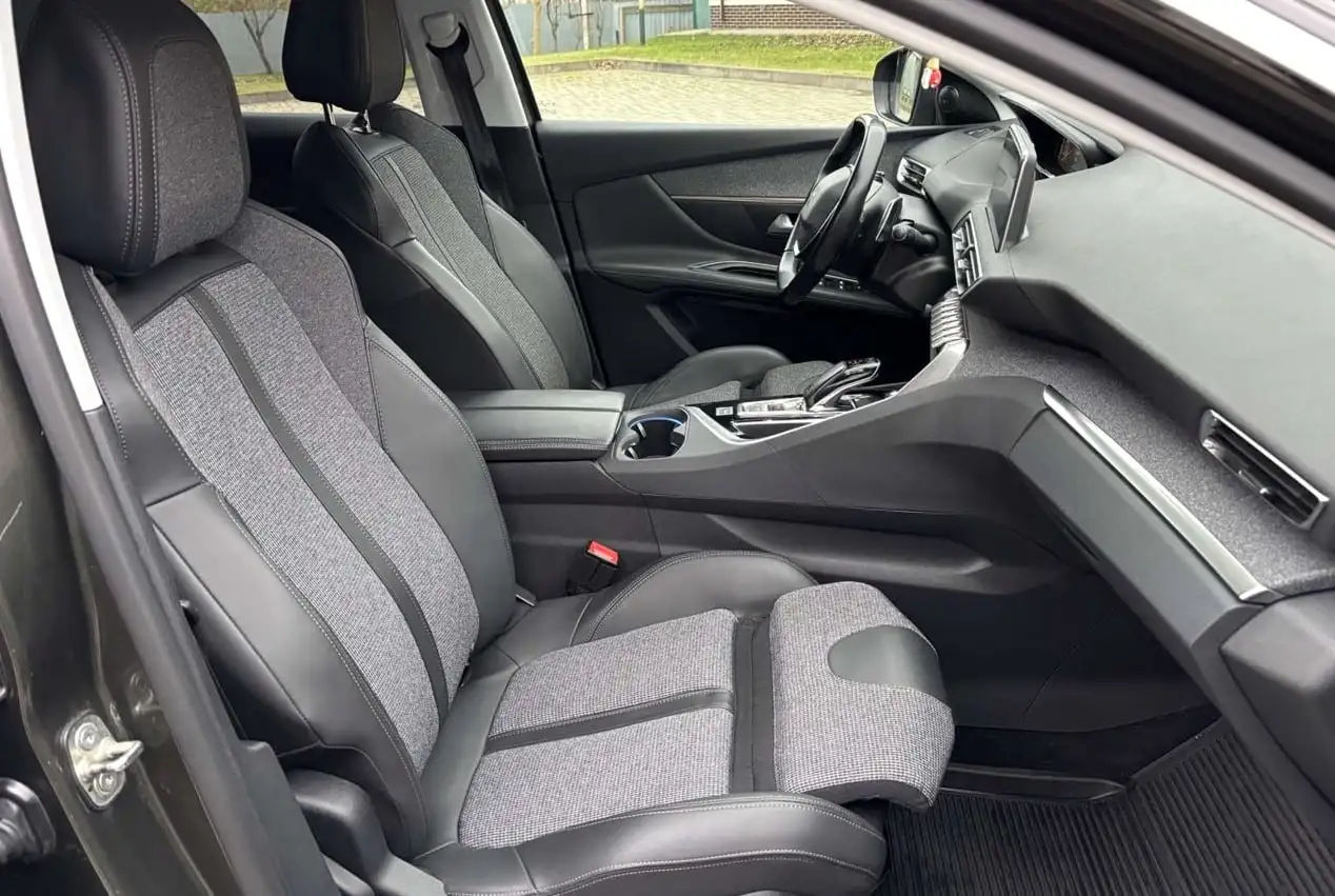 Peugeot 3008 2020 дизель автомат 51 000 км - Легковые автомобили (Авто) в Вологда