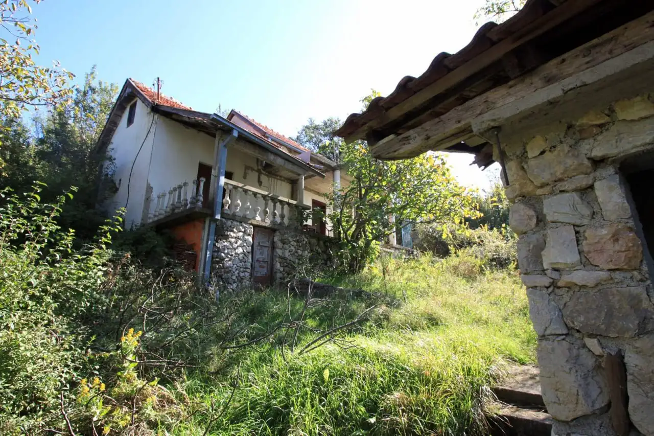Двухэтажный дом с панорамным видом на море в поселке Кульаче, Будва, Черногория - Дома (Недвижимость) в Будва