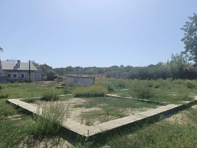 Продажа земельного участка 15 соток с фундаментом в пгт Мангуш - частное объявление в Мангуш