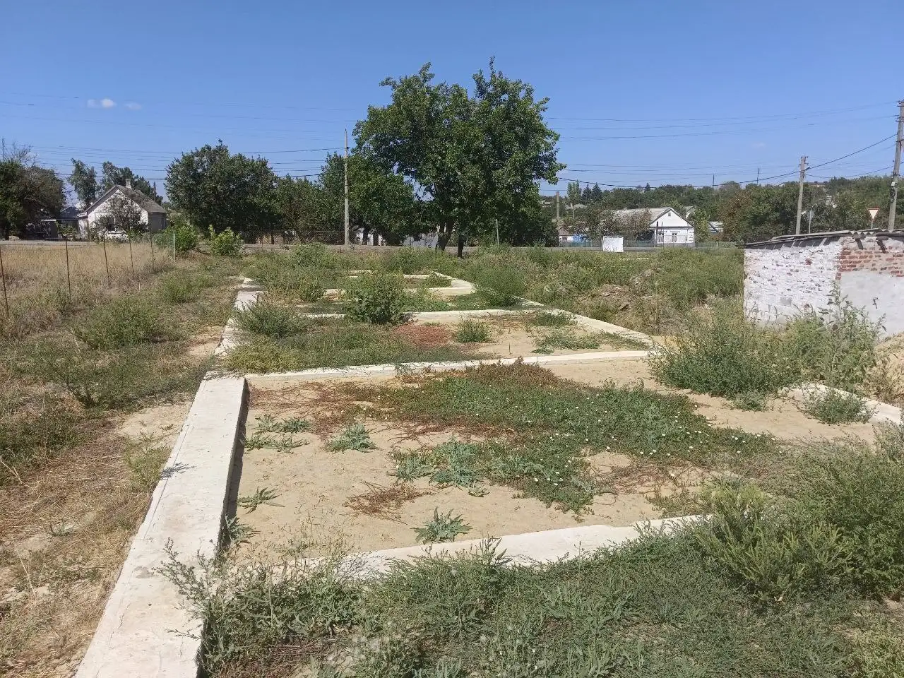 Продажа земельного участка 15 соток с фундаментом в пгт Мангуш - Земельные участки (Недвижимость) в Мангуш