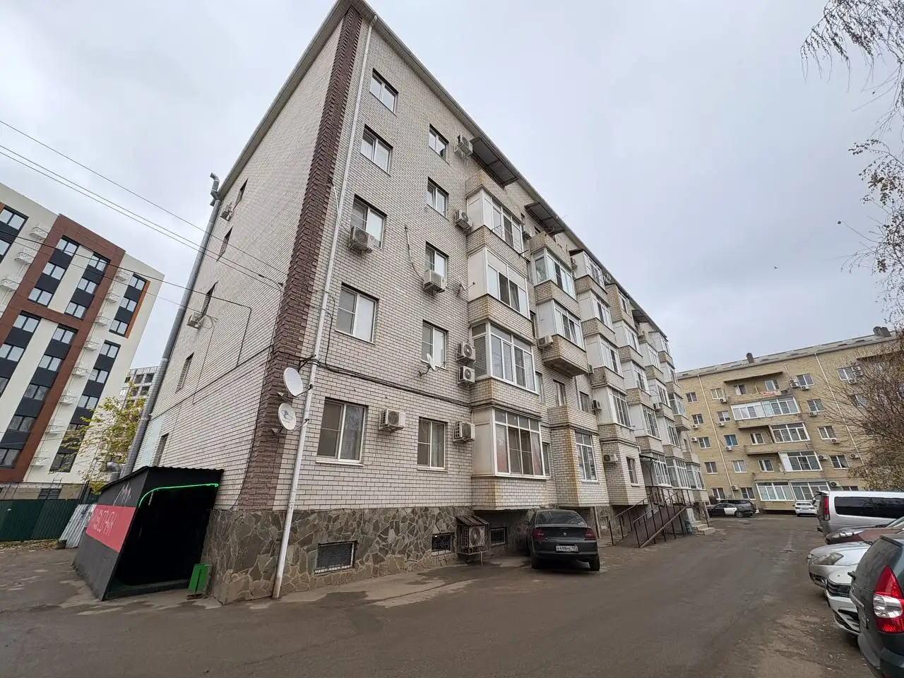 1-комнатная квартира-студия 37кв (нежилое) в цокольном этаже - Квартиры (Недвижимость) в Краснодар