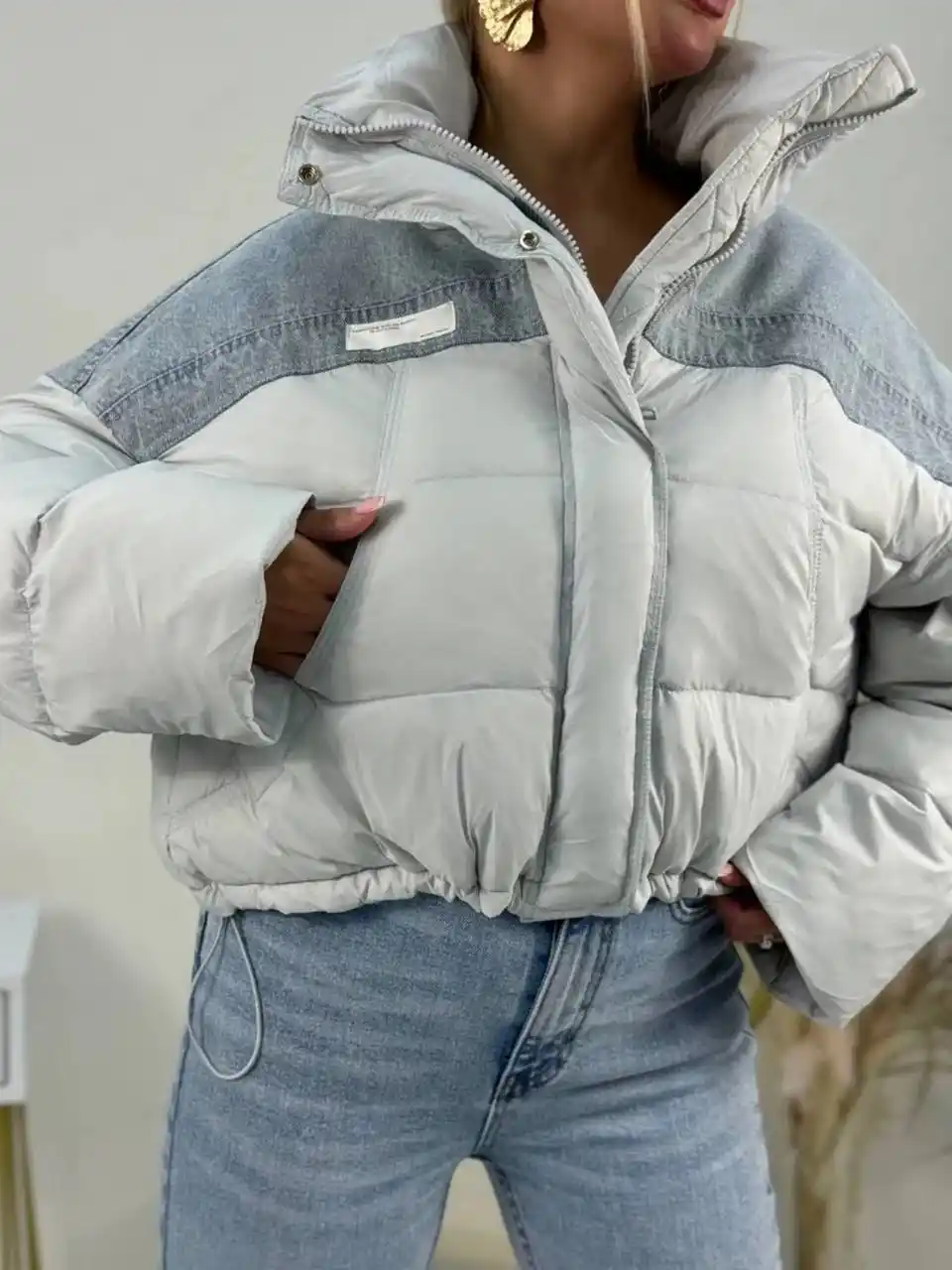 Продам куртки с бирками