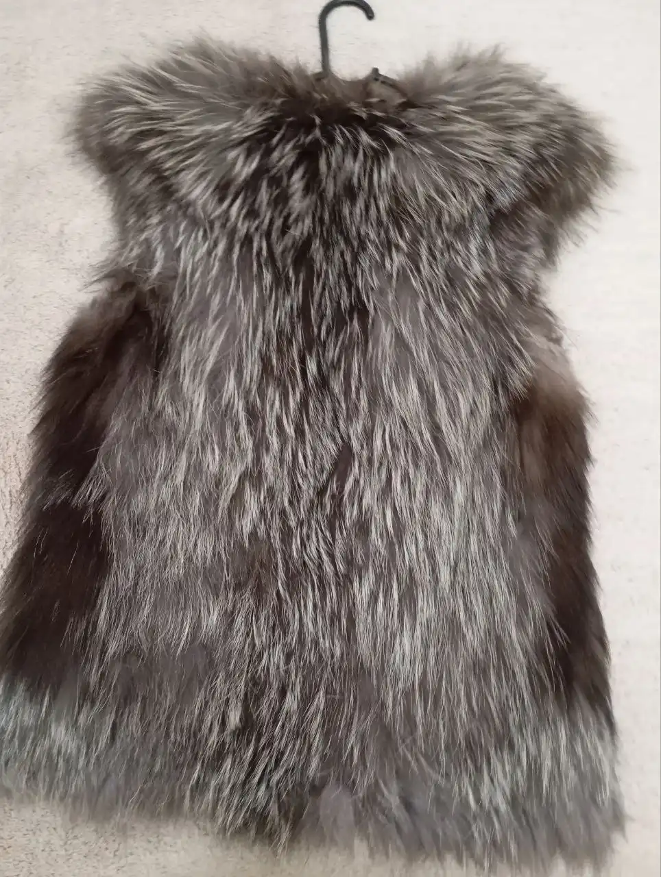Меховая жилетка размер 42-44