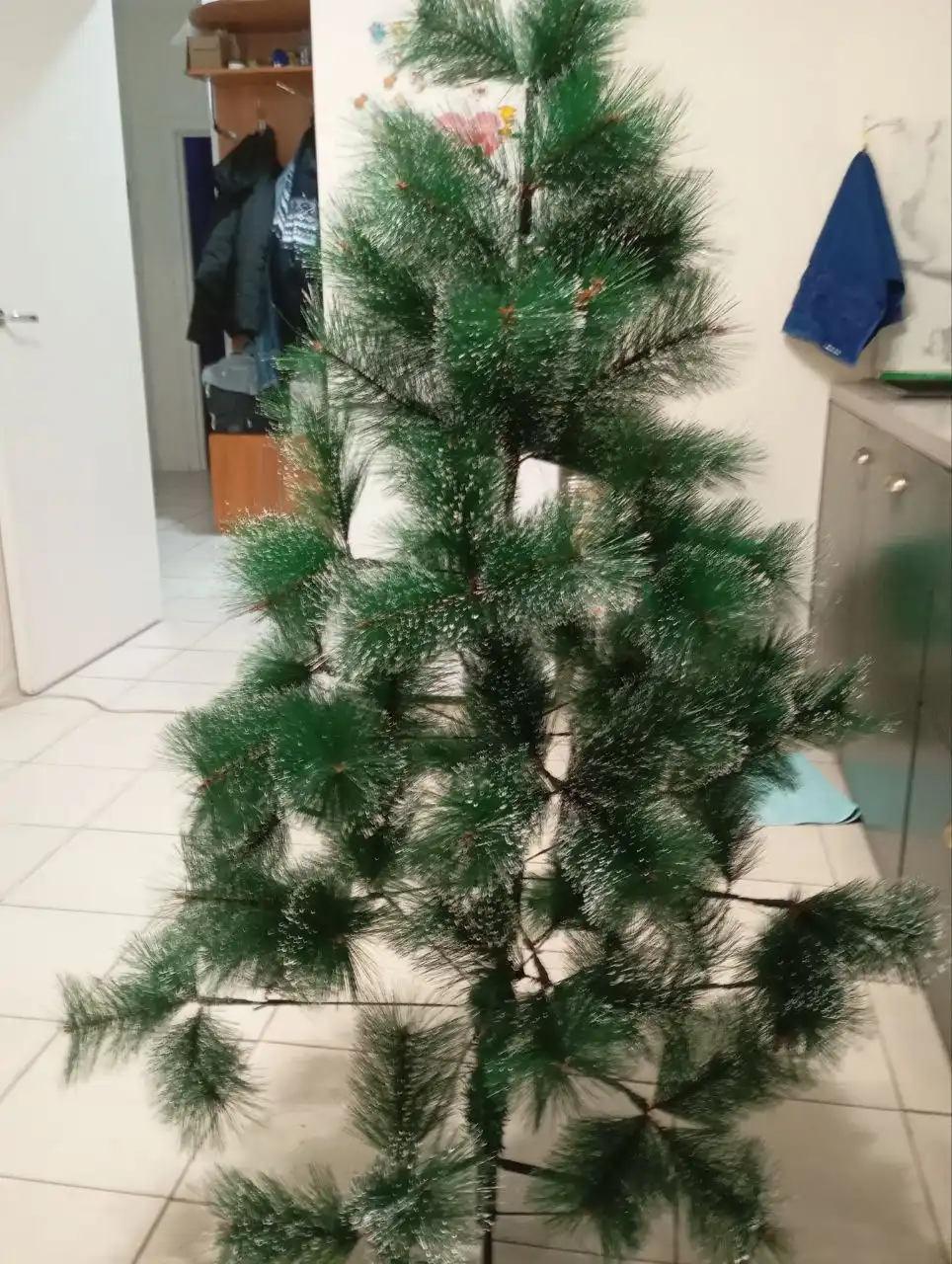 Елка с игрушками