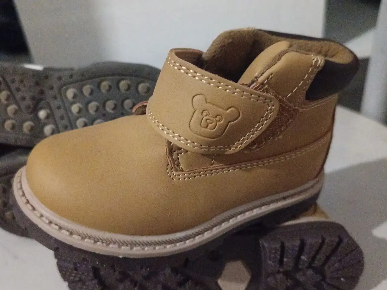 Новые ботинки для мальчика размер 22_23