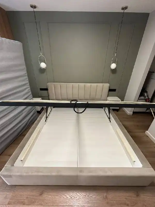 Продажа кровати с матрасом 160х200