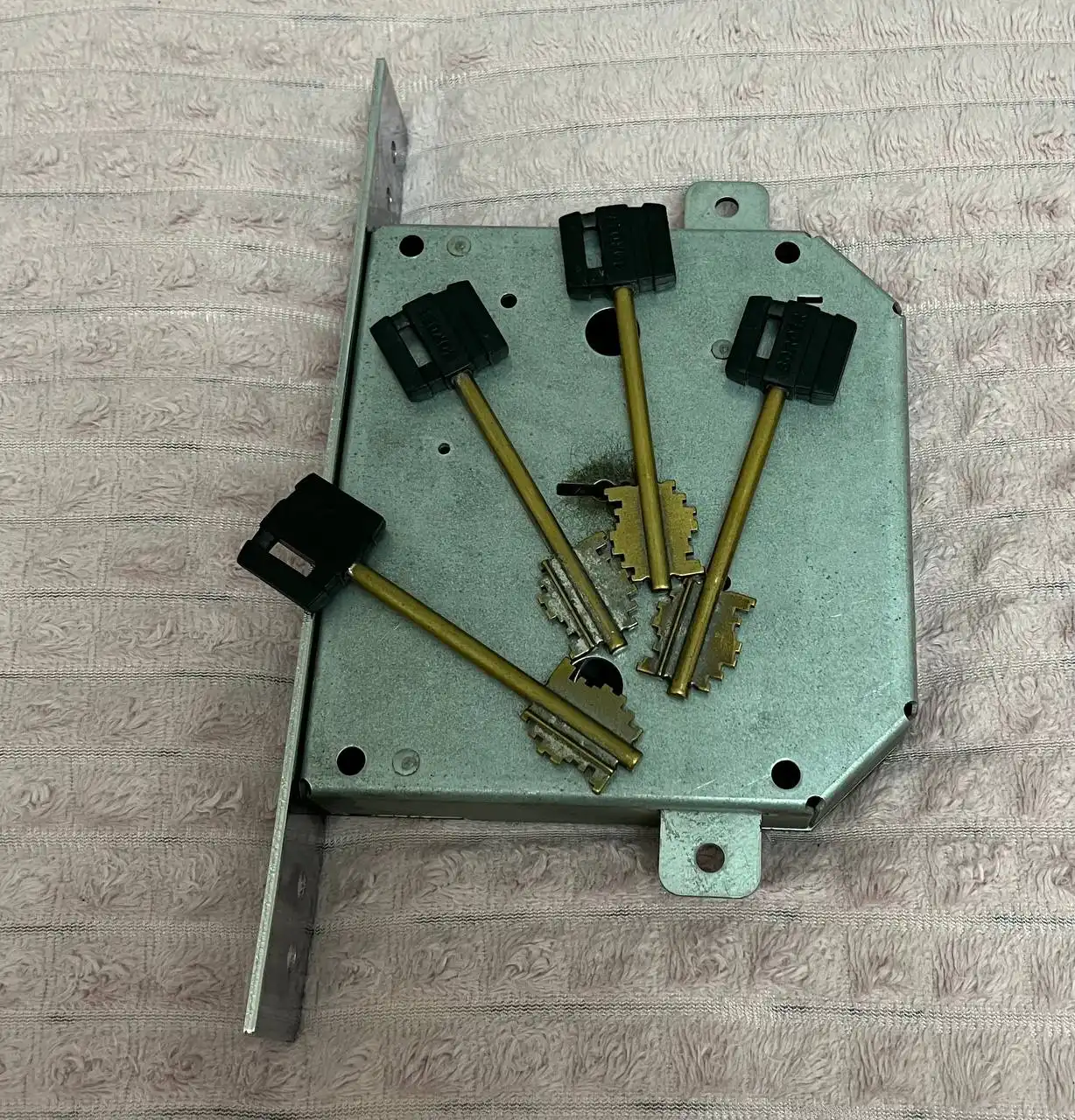 Замок рабочий