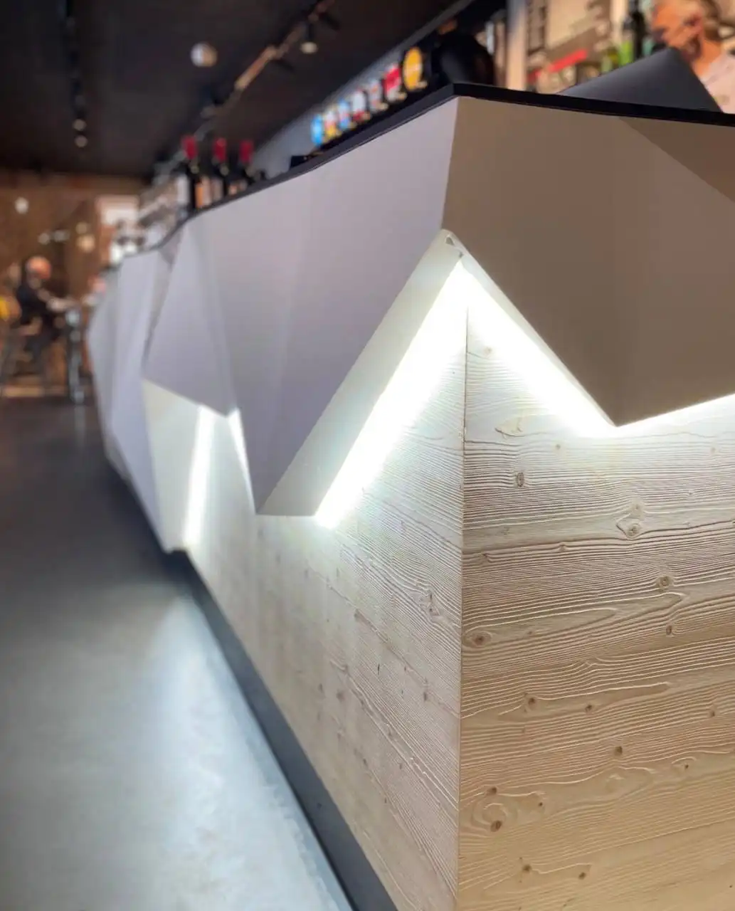 Изделия из акрилового камня и кварцевого агломерата