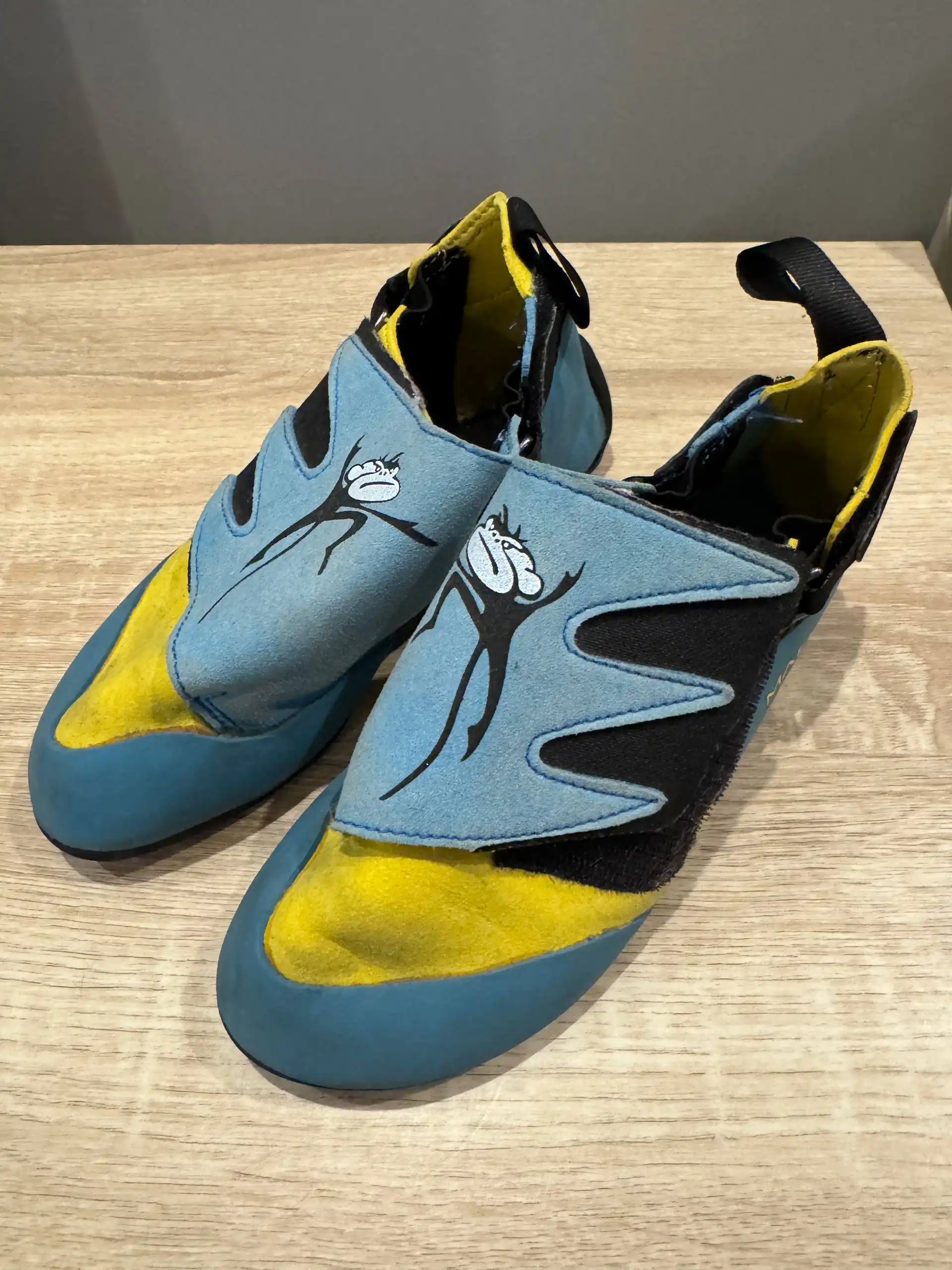 Детские скальные туфли Mad Rock размер 33