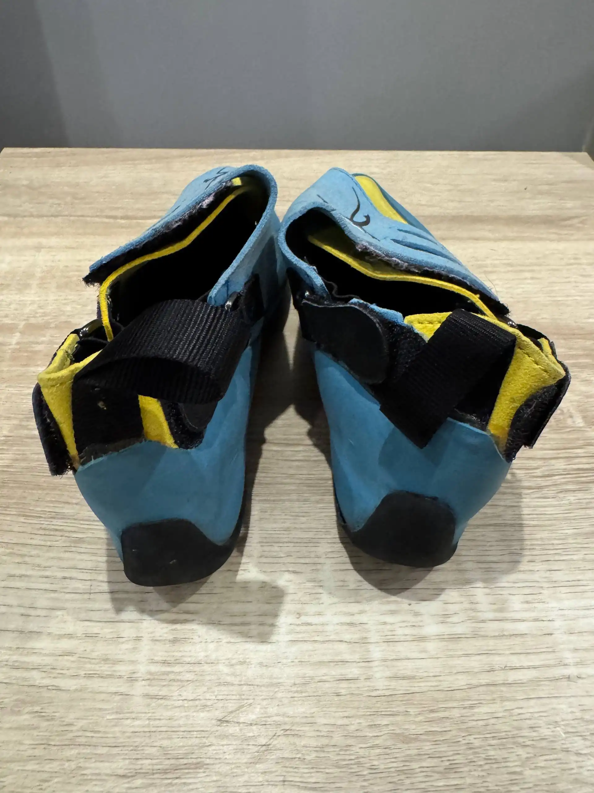 Детские скальные туфли Mad Rock размер 33