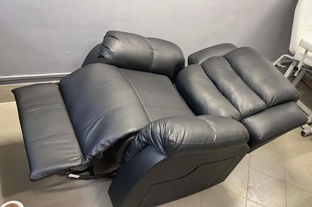 Продажа кресла-реклайнера в отличном состоянии