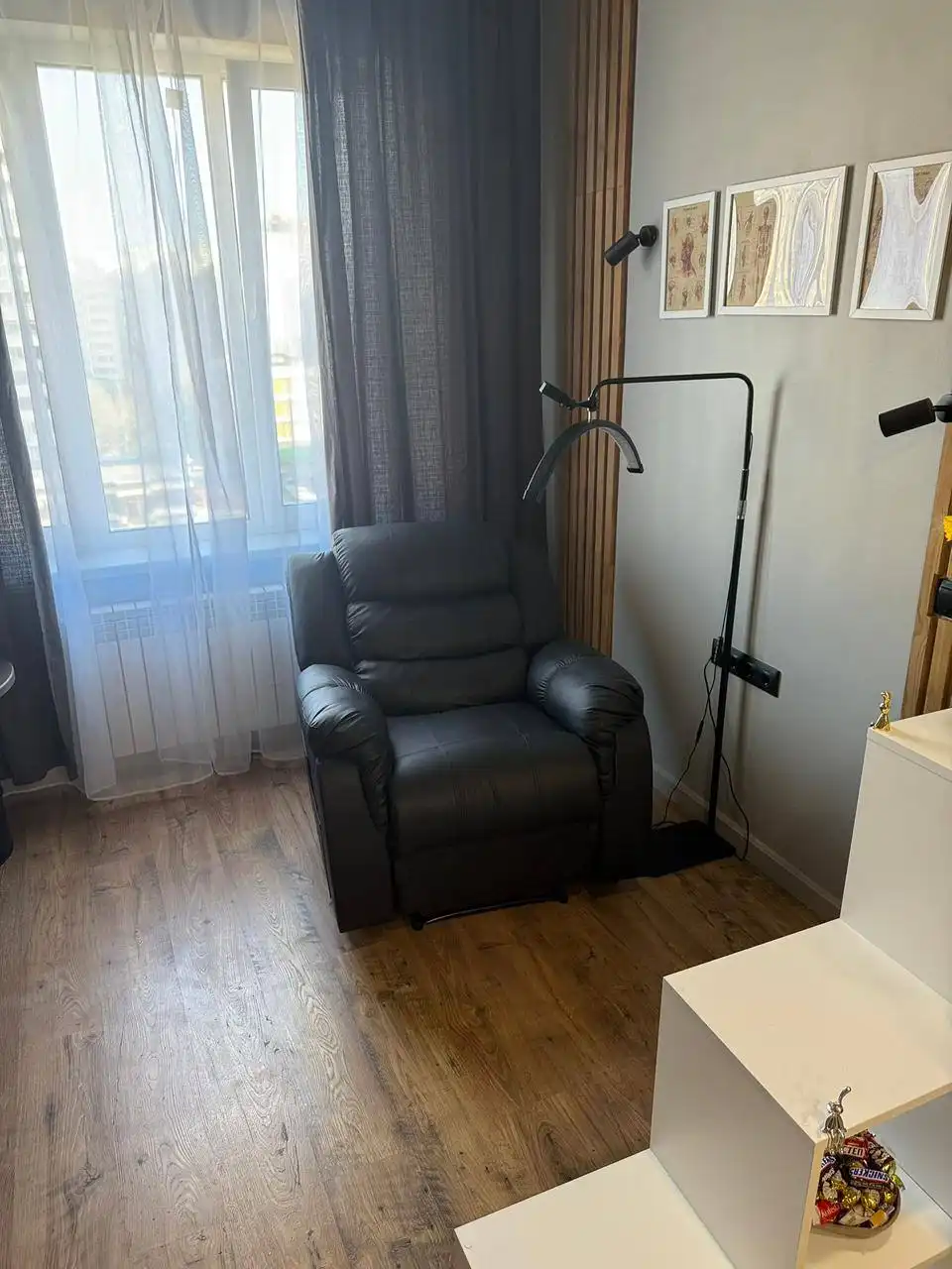 Продажа кресла-реклайнера в отличном состоянии