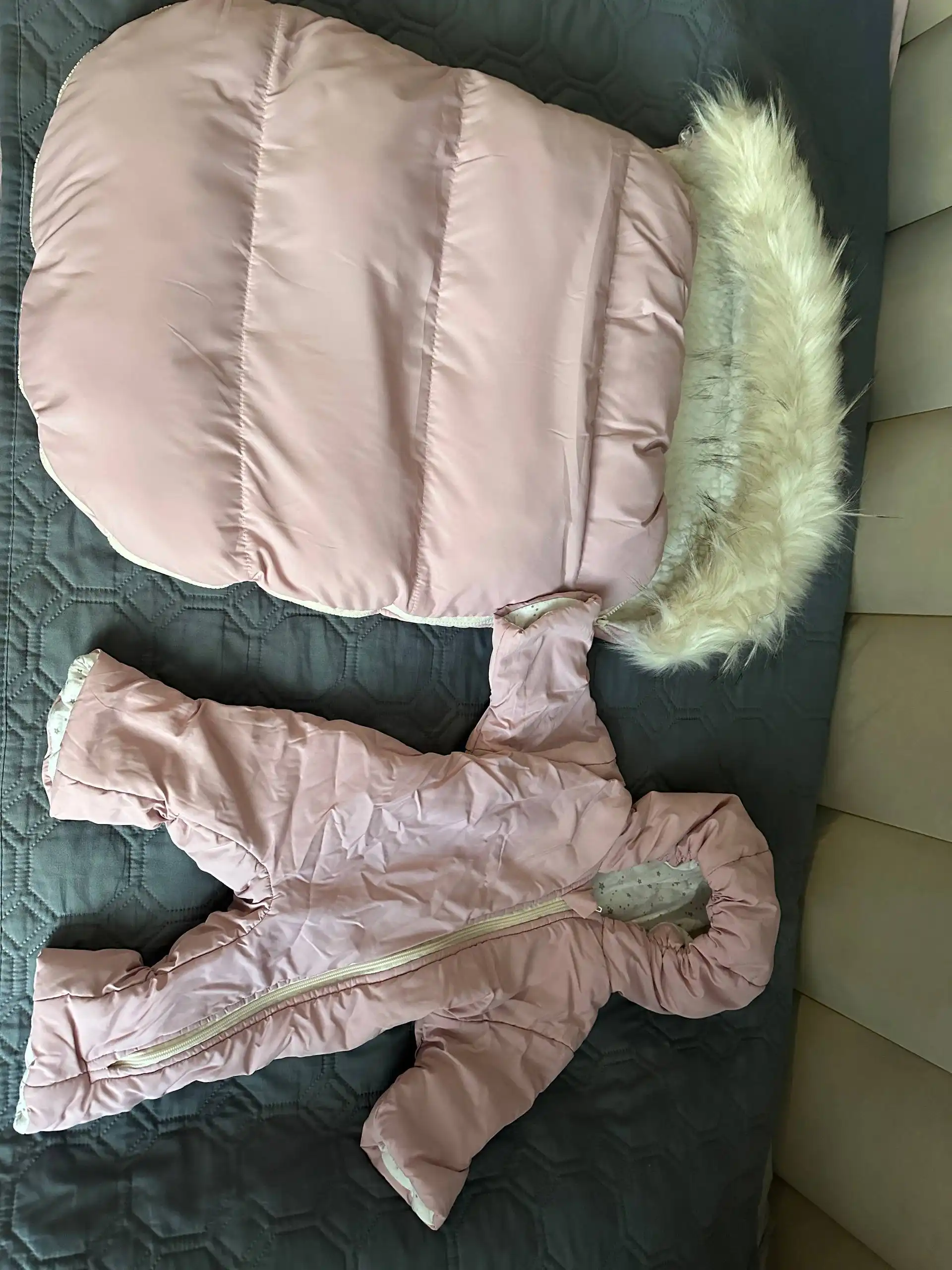 Конверт и комбинезон для малышей 0-6 месяцев