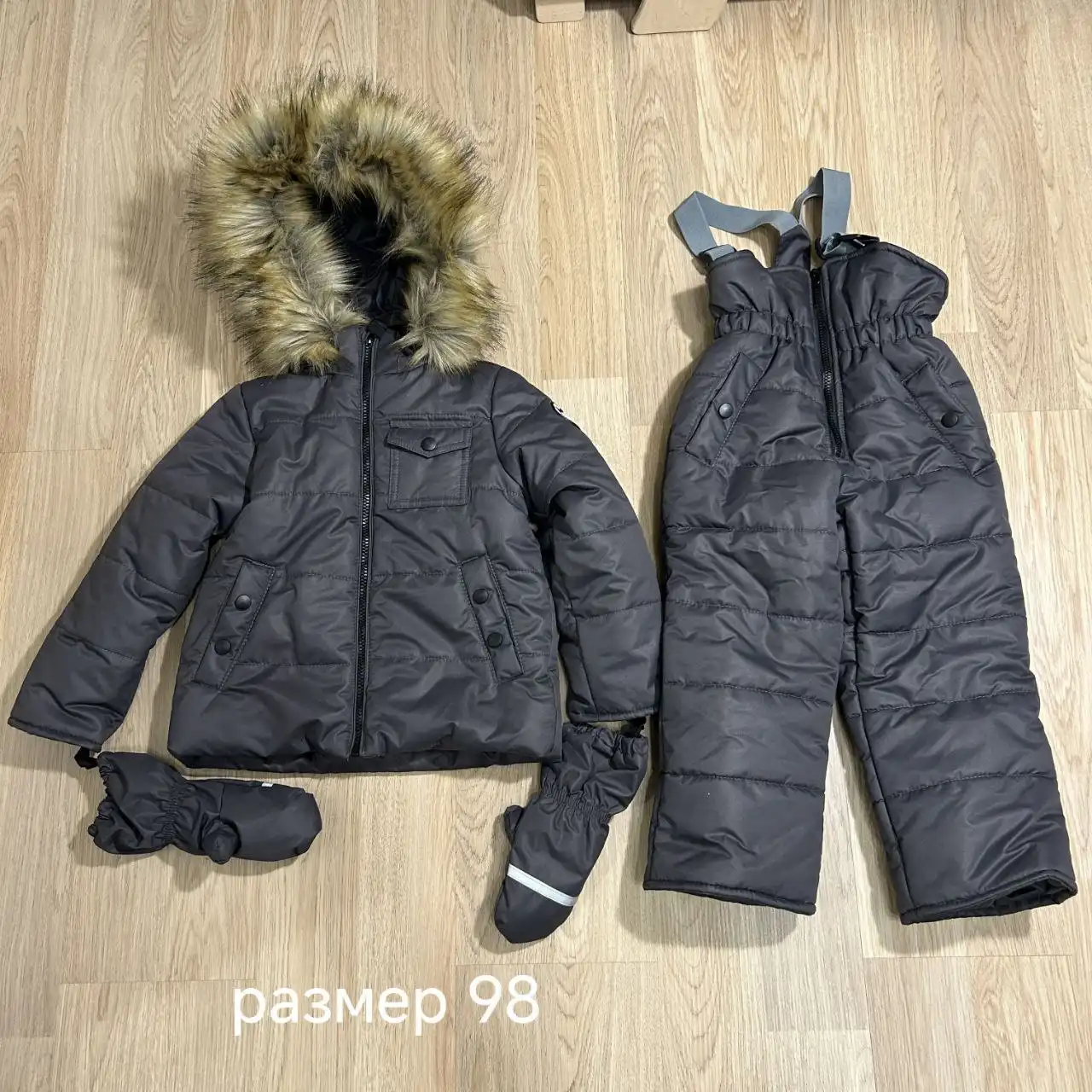 Новые зимние комбинезоны и комплекты с бирками