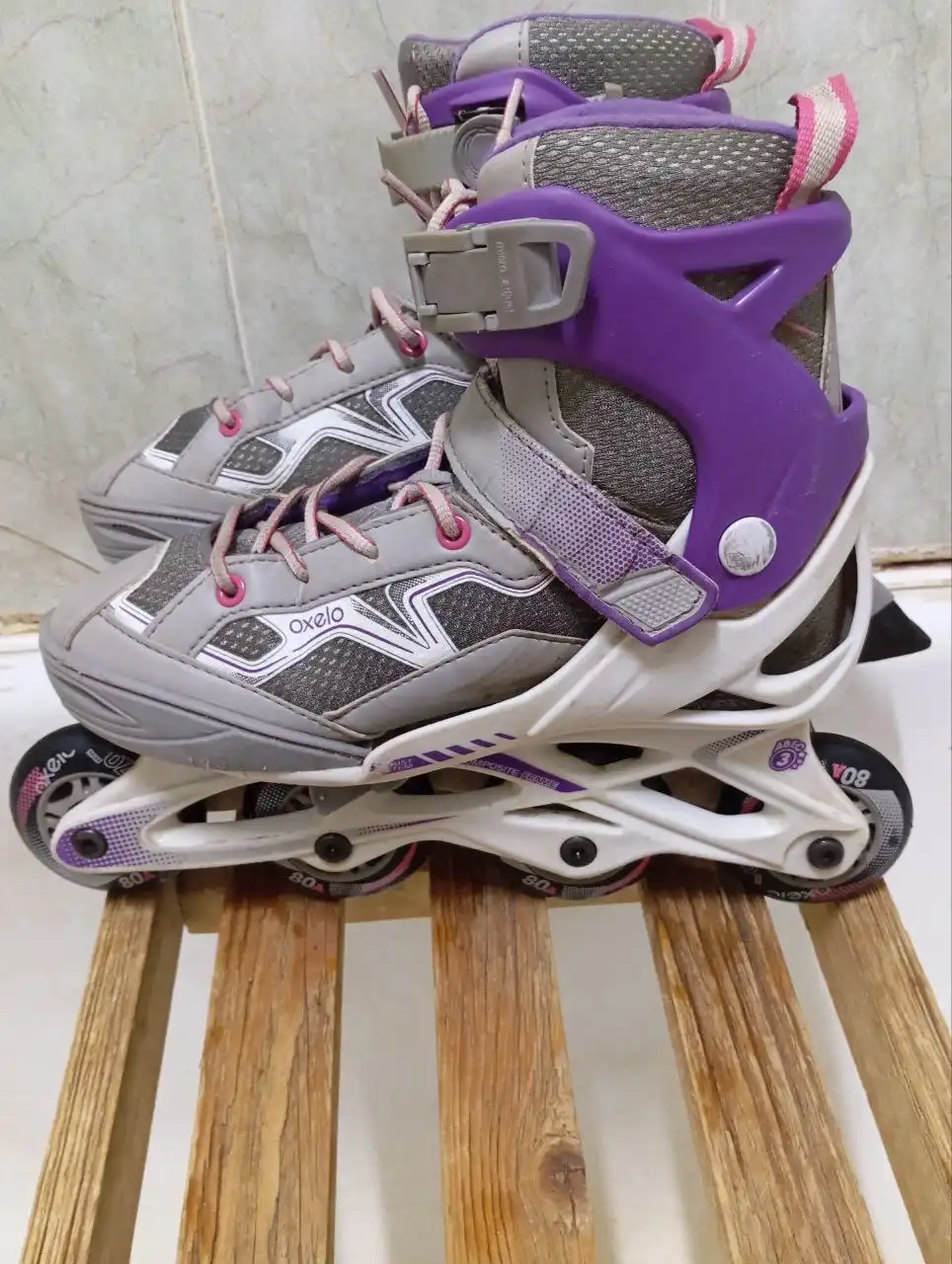 Продажа роликов раздвижных и женских фигурных коньков
