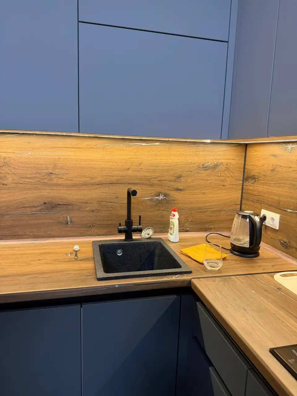 Столешница и фартук для кухни ЛДСП