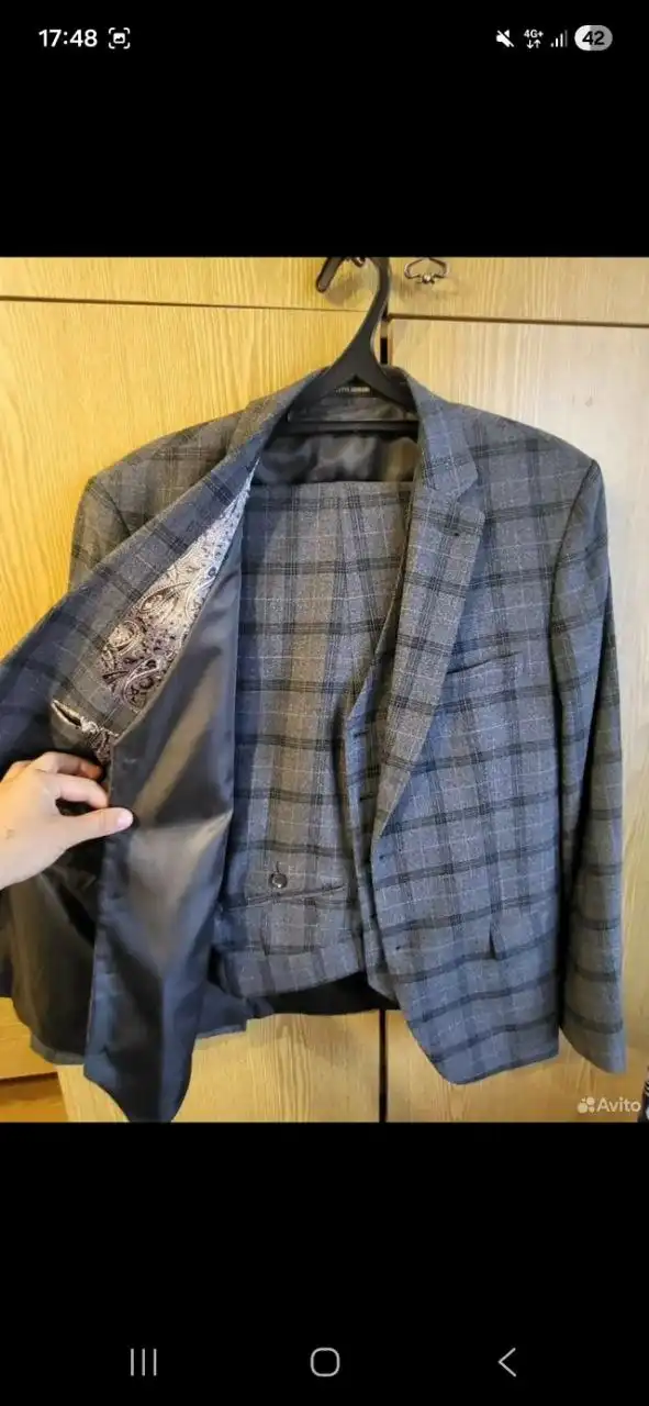 Мужской костюм серый в клетку, размер M - Мужская одежда (Одежда) в Люберцы