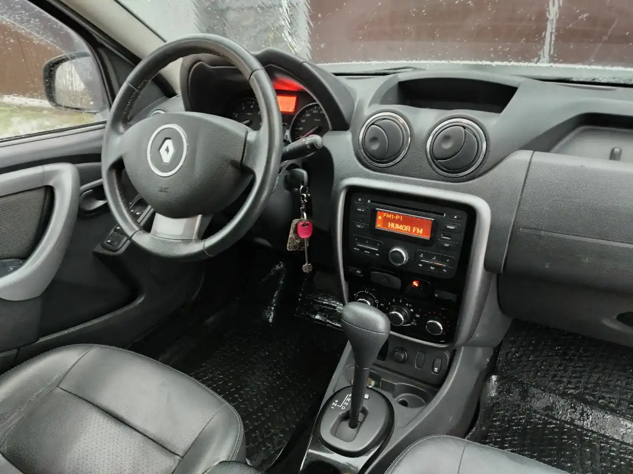 Автомобиль 2012 года с пробегом 200 тыс. км - Авто в Люберцы