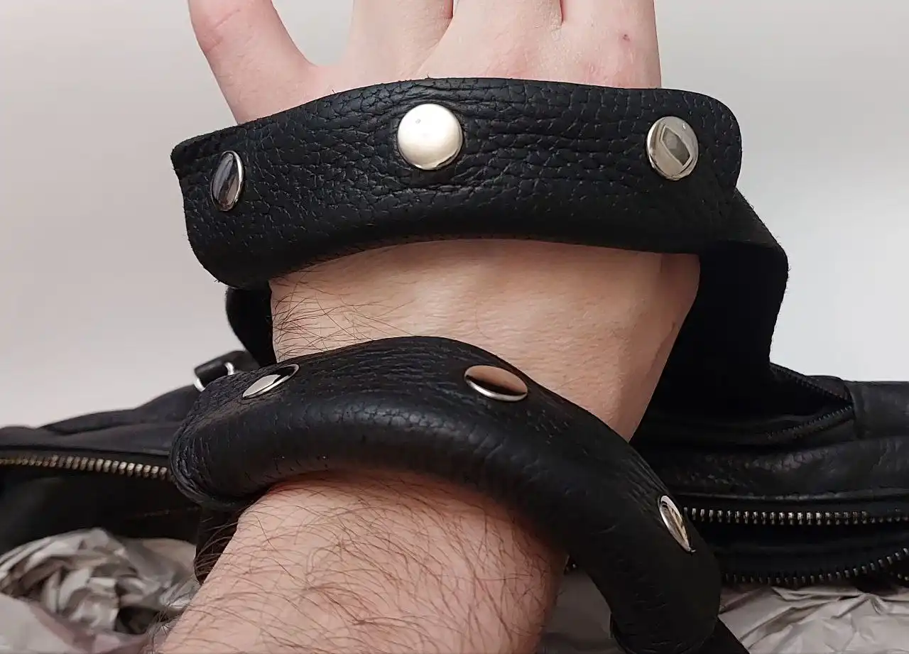 Продам кожаную сумку - Барахолка в Люберцы