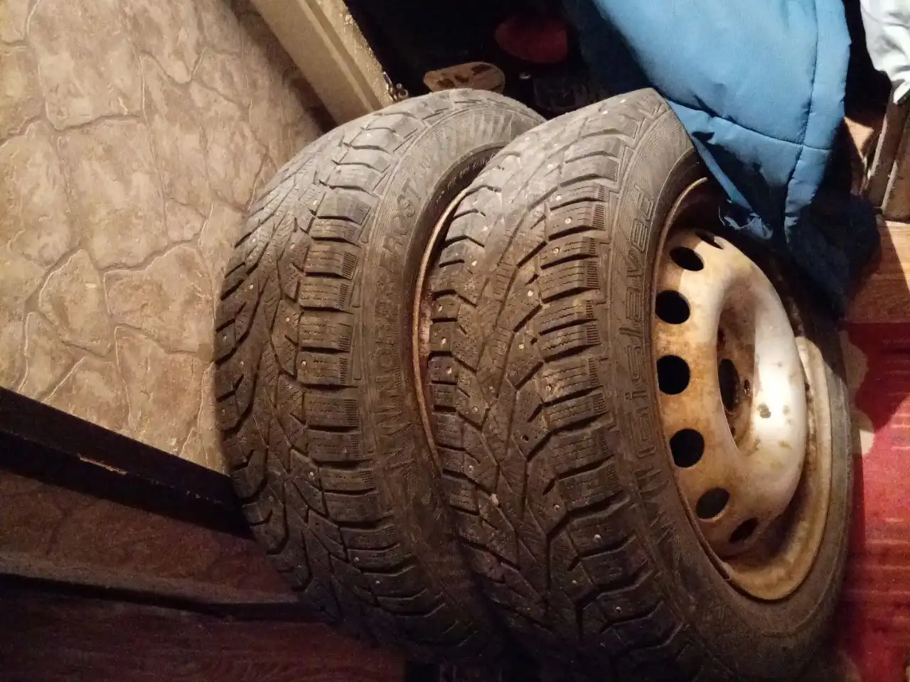 Продам колеса R15 на зимней резине - Запчасти (Авто) в Люберцы