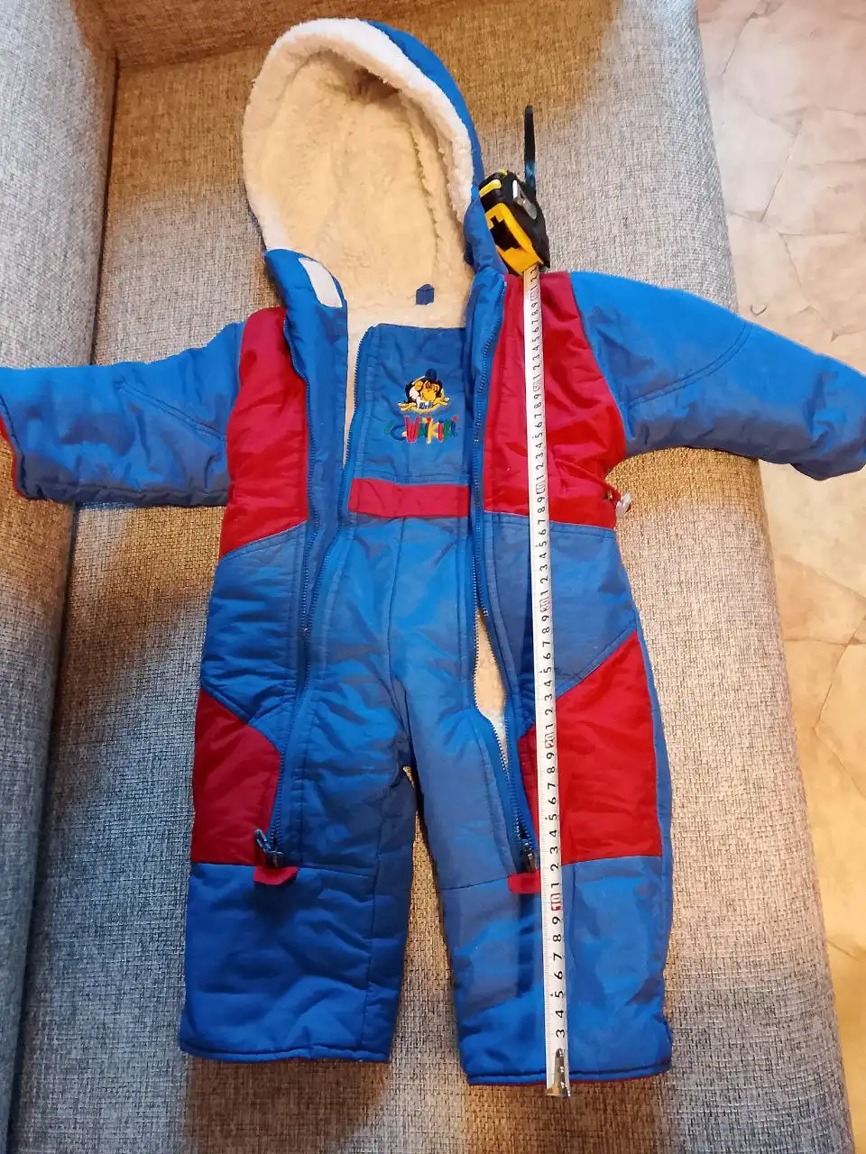 Детские товары: зимний комбинезон, мобиль, весы, электрокачели - Детские товары (Товары для детей) в Люберцы