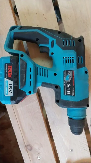 Продажа перфоратора 7500т с зарядкой и кейсом - частное объявление в Люберцы