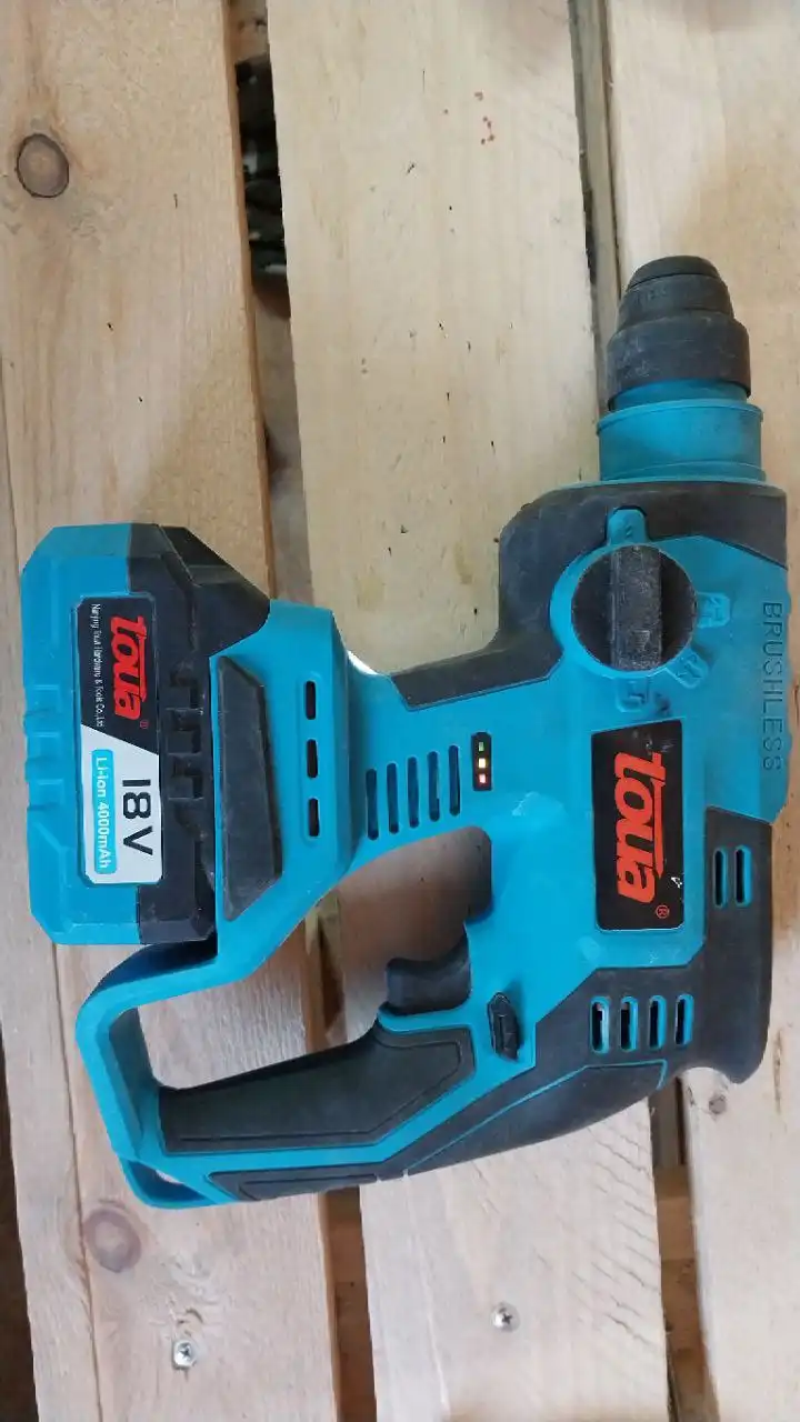 Продажа перфоратора 7500т с зарядкой и кейсом - Инструменты (Барахолка) в Люберцы