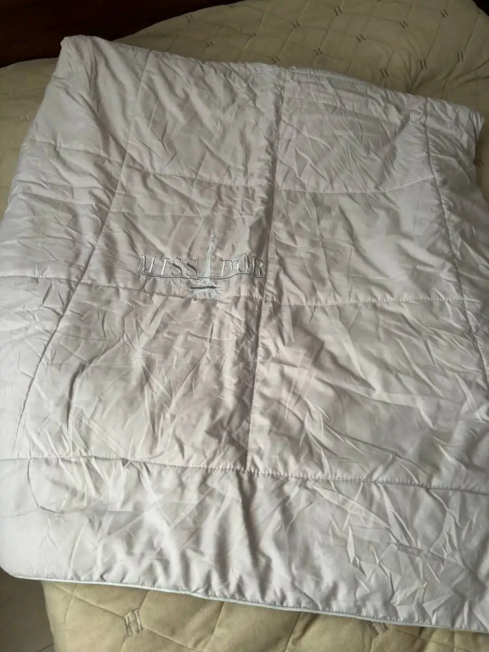 Продам новый комплект постельного белья с одеялом евро размера - Постельное белье (Для дома и дачи) в Люберцы