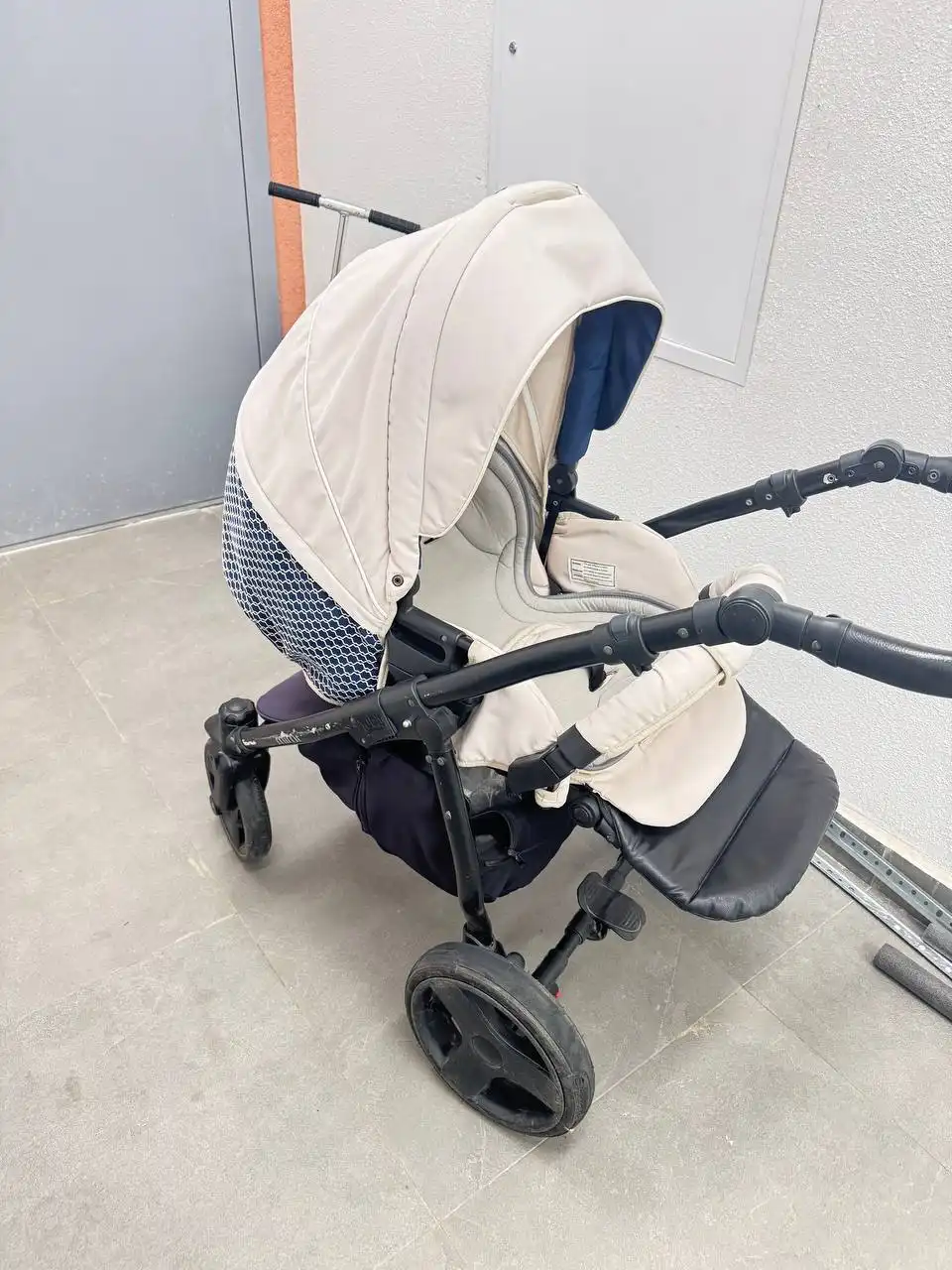 Продам коляску 3 в 1 в нормальном состоянии - Детские коляски (Товары для детей) в Люберцы