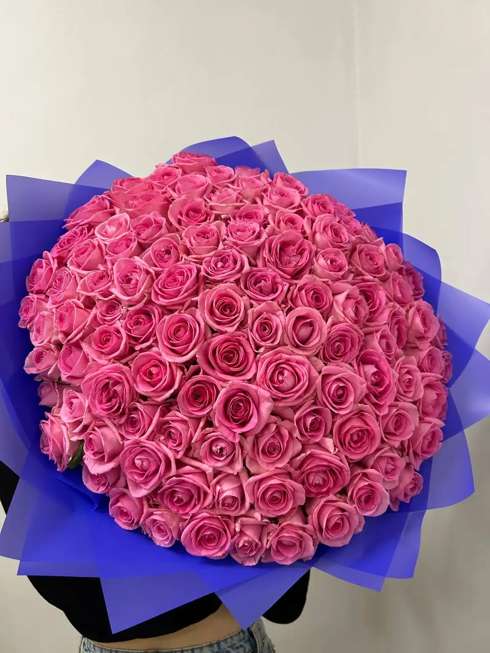 Продажа роз от молодого человека в Люберцах - Цветы (Барахолка) в Люберцы