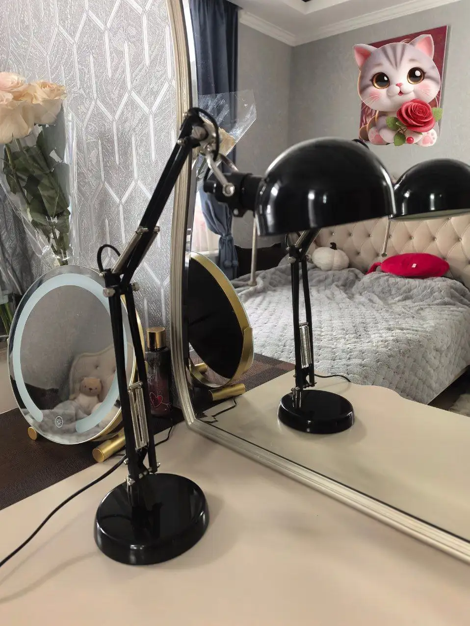 Настольная лампа почти новая - Освещение (Для дома и дачи) в Люберцы