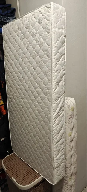 Продажа матраса и постельных принадлежностей - частное объявление в Люберцы