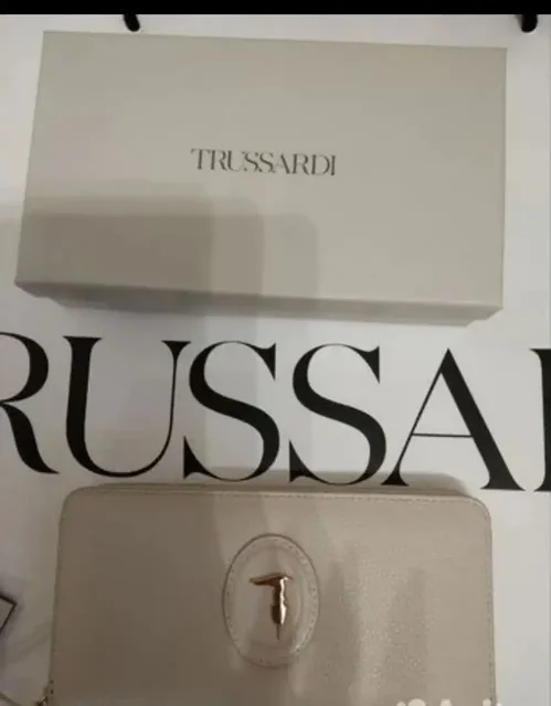 Кошелёк Trussardi оригинальный в полном комплекте - частное объявление в Жуковский