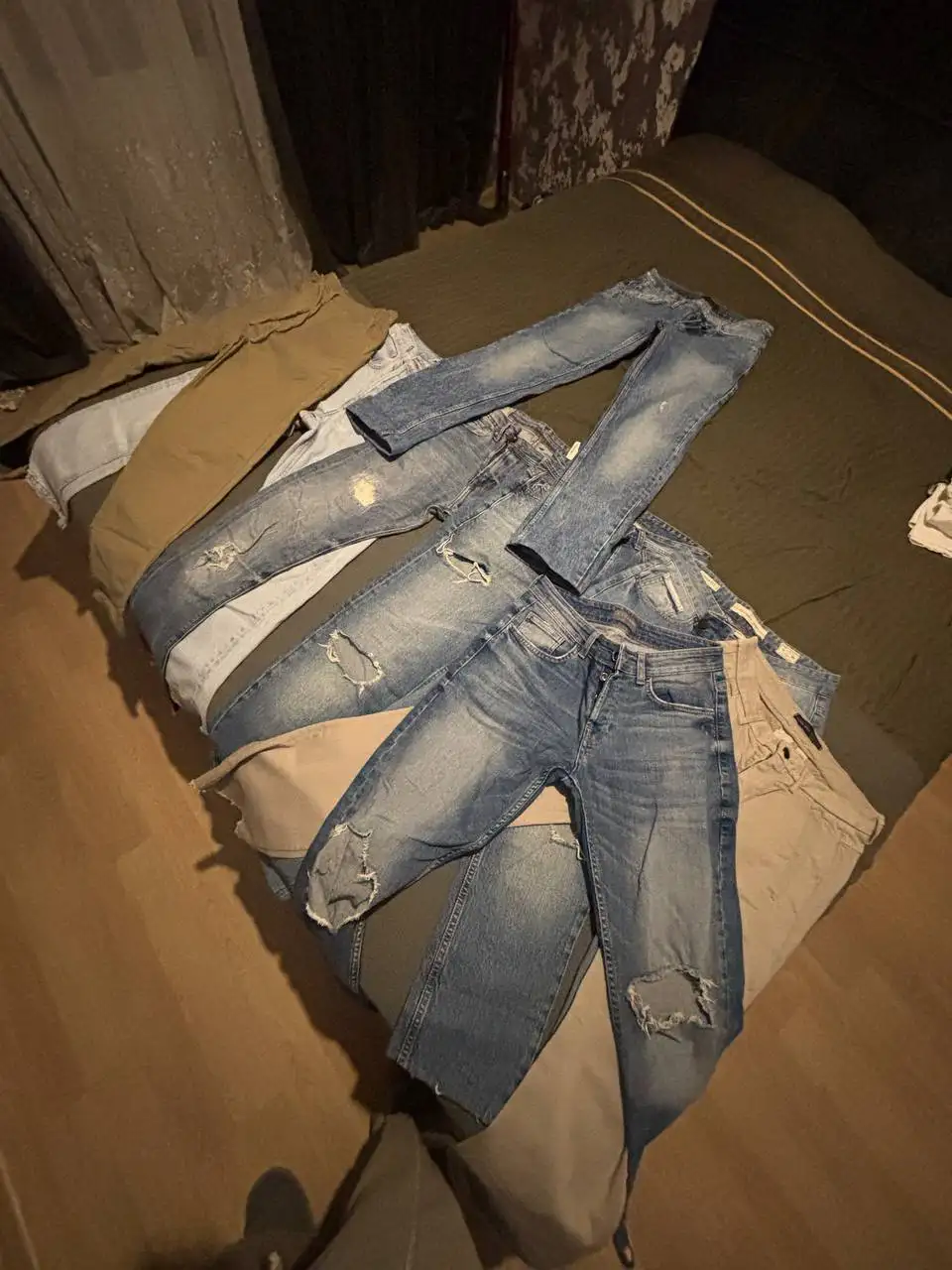 Джинсы Zara и брюки б/у - Джинсы и брюки (Одежда) в Люберцы