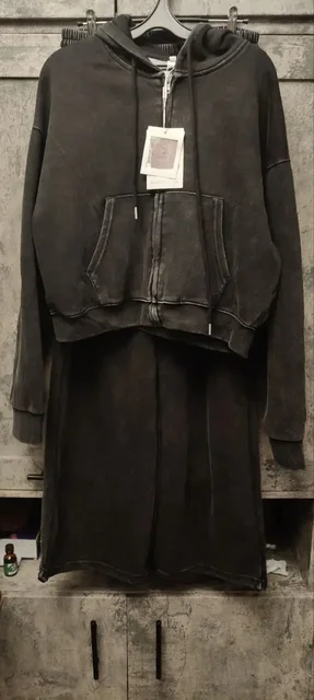 Спортивные костюмы варёнка новые размеры M и S - Джинсы и брюки в Люберцы