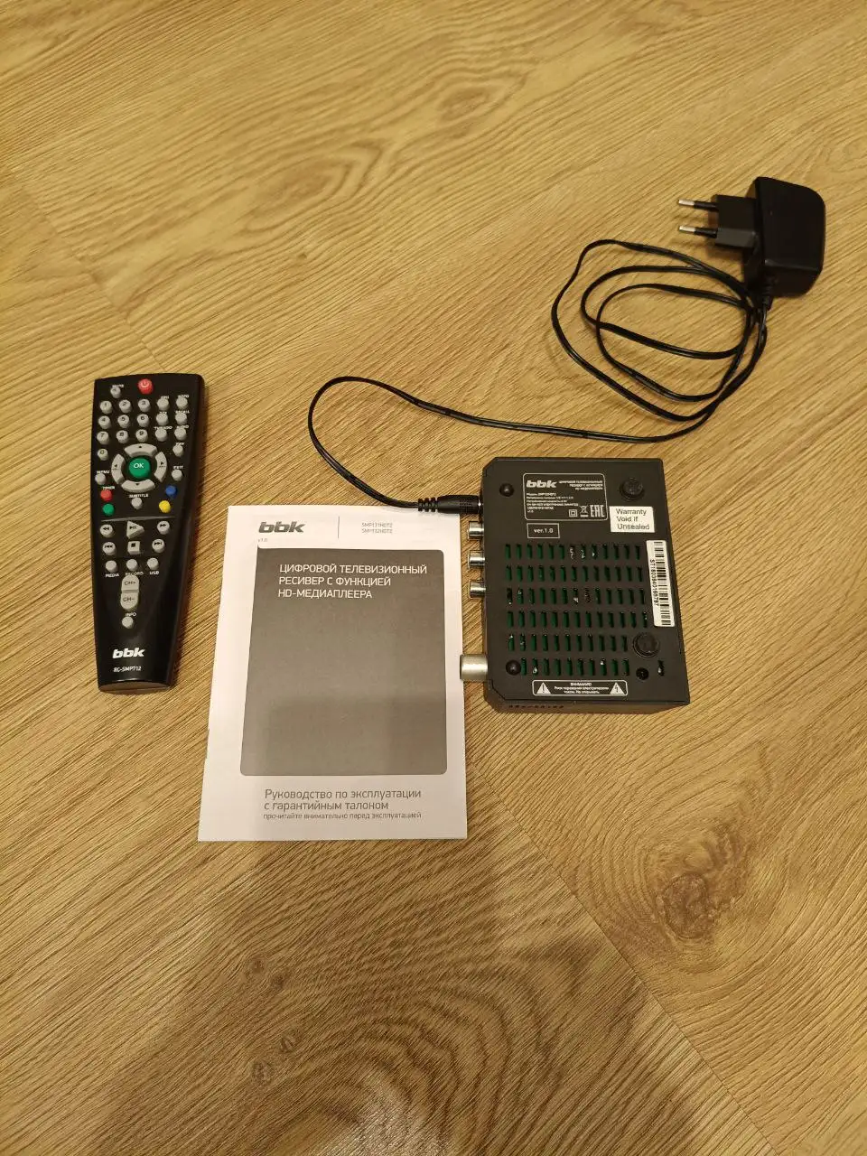 Телевизор Sharp LC-26SV1RU с ресивером BBK SMP132HDT2 - Телевизоры (Электроника) в Люберцы