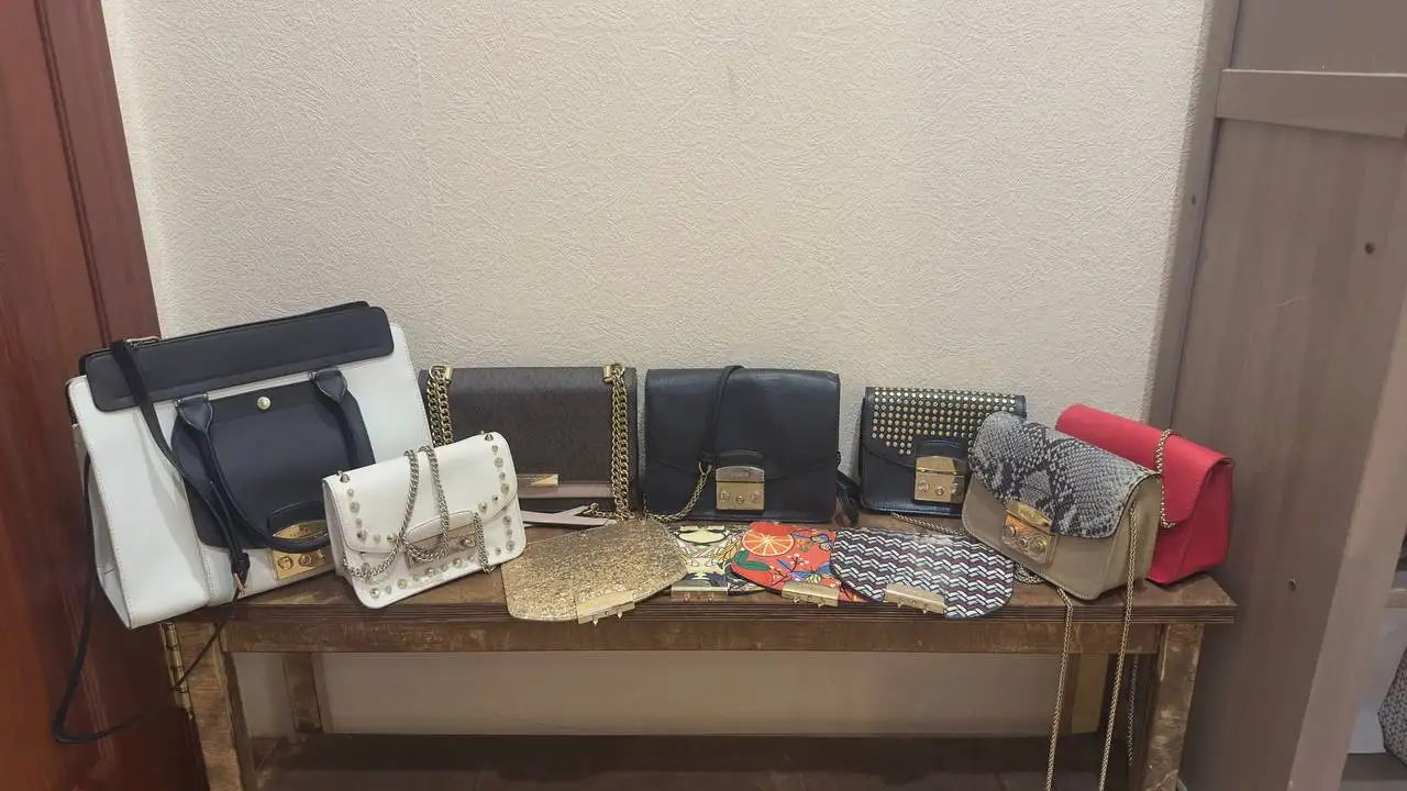 Сумочки бренда Furla из личной коллекции - Аксессуары (Одежда) в Люберцы
