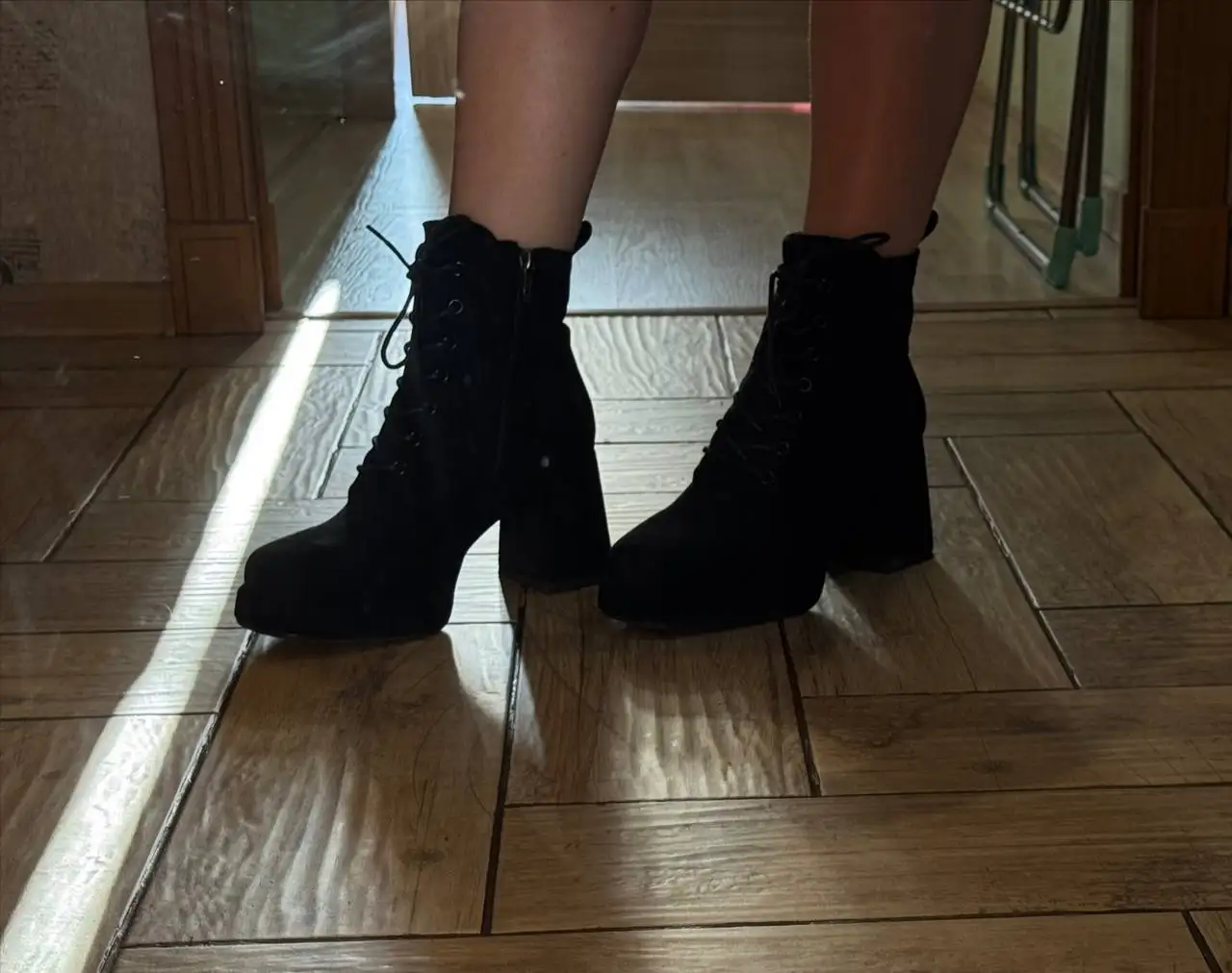 Демисезонные ботинки 38 размера - Обувь (Одежда) в Люберцы