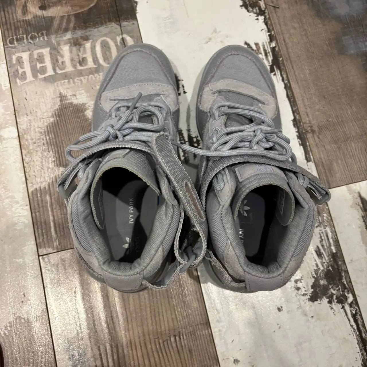 Кроссовки Adidas Ivy Park x Forum Mid 'Rodeo' серебристые - Обувь (Одежда) в Люберцы