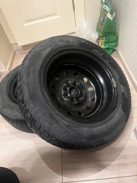 Продажа зимних колес R14 175-70-14 - Шины и диски в Люберцы