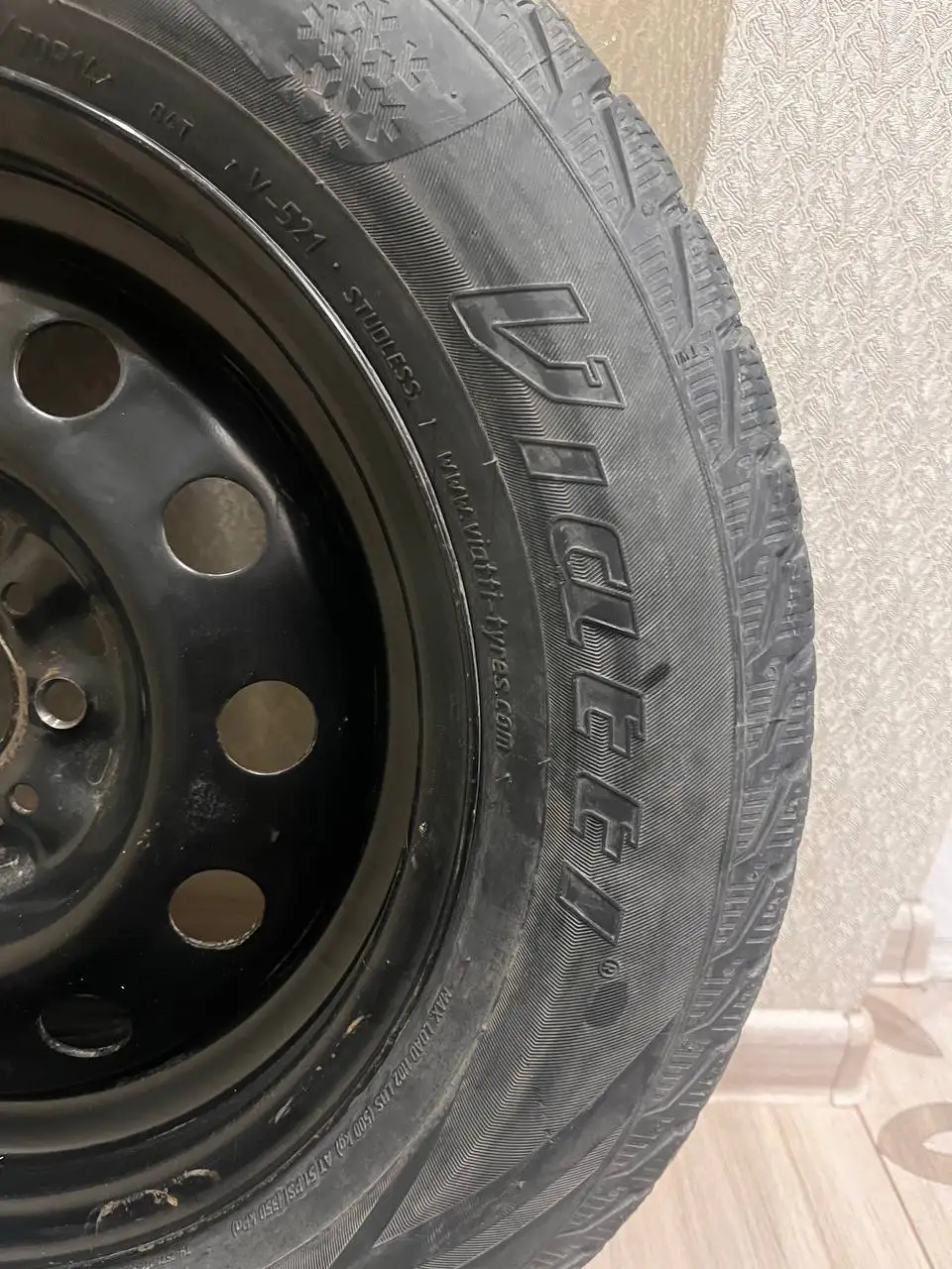 Продажа зимних колес R14 175-70-14 - Шины и диски (Авто) в Люберцы