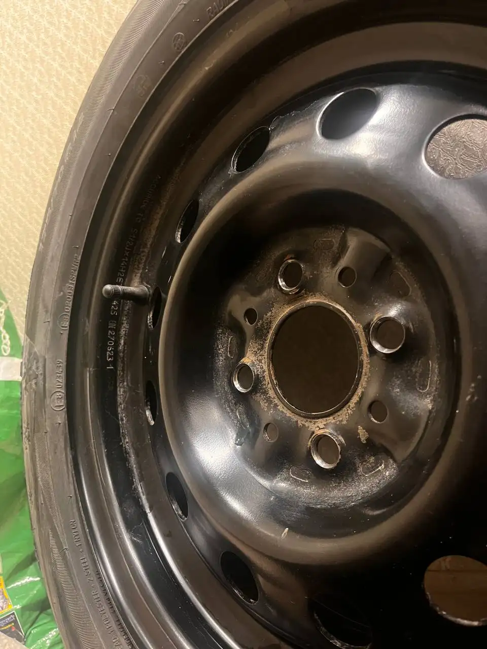 Продажа зимних колес R14 175-70-14 - Шины и диски (Авто) в Люберцы