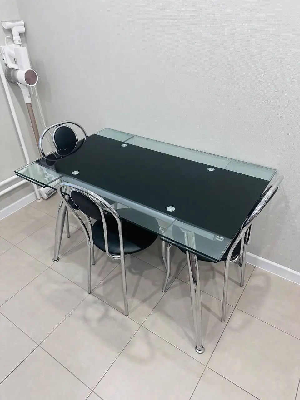 Продам стеклянный стол на 6 персон с стульями - Мебель (Для дома и дачи) в Люберцы