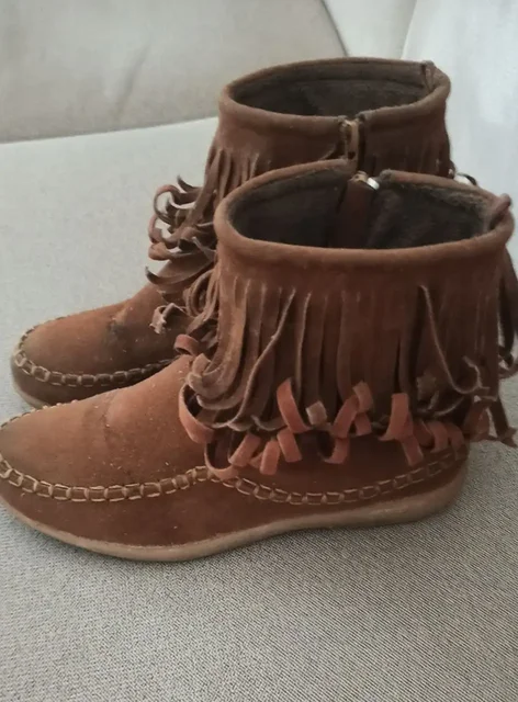 Полусапожки демисезонные 36 размер - Спортивная одежда в Люберцы